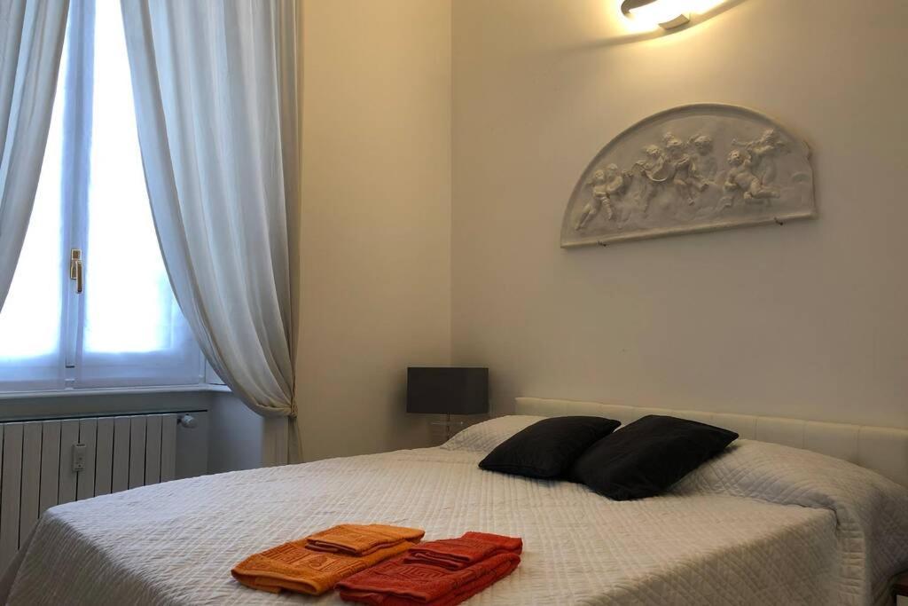 Casa Alberto Da Giussano, Elegante Bilocale In Centro Con Balcone Sul Parco 밀라노 외부 사진